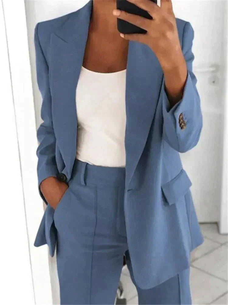 Juliette - Elegante conjunto business [blazer + pantalón]. Aviero Madrid