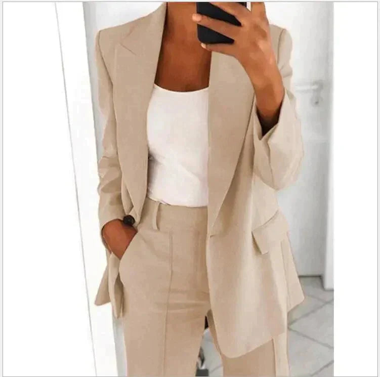 Juliette - Elegante conjunto business [blazer + pantalón]. Aviero Madrid