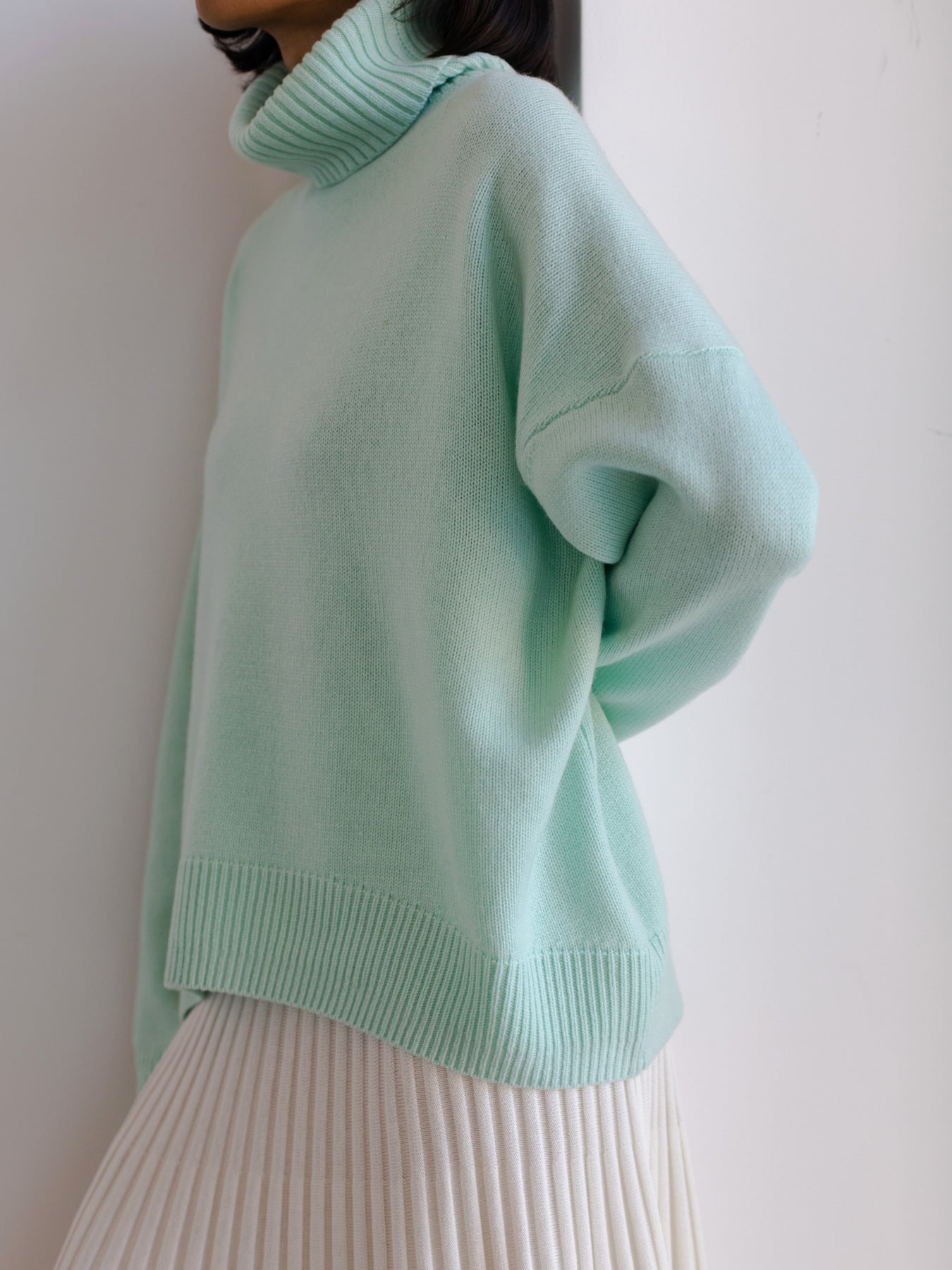 ¡PROMO ESPECIAL! 2x1 Cema – Jersey oversize con cuello alto Aviero Madrid
