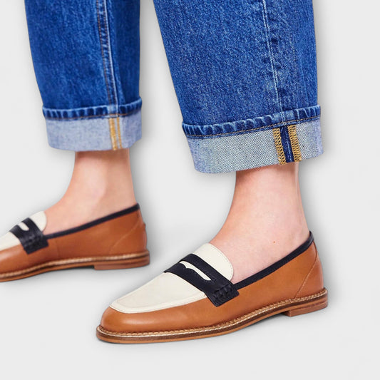 Oceane – Mocasín Marrón con Punta Redonda y Diseño de Bloques de Color Aviero Madrid